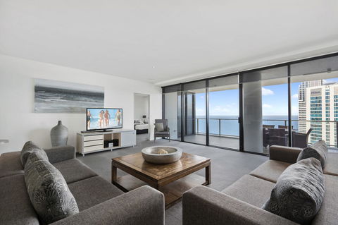 Circle On Cavill, Apartments And Sub Penthouses - We Accommodate - Accommodation Burleigh 20