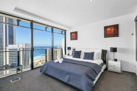 Circle On Cavill, Apartments And Sub Penthouses - We Accommodate - Accommodation Burleigh 25
