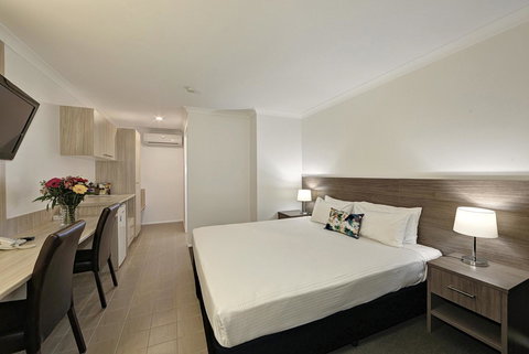 Smart Motels Bert Hinkler - Accommodation Burleigh 21