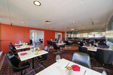 Smart Motels Bert Hinkler - Accommodation Burleigh 8