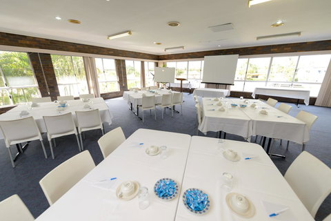 Smart Motels Bert Hinkler - Accommodation Burleigh 39