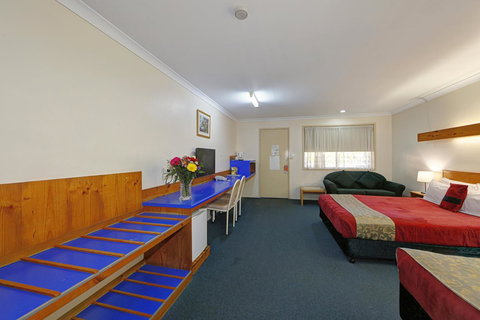 Smart Motels Bert Hinkler - Accommodation Burleigh 10
