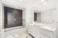 Luxury 5 Star Surfers Paradise Residences