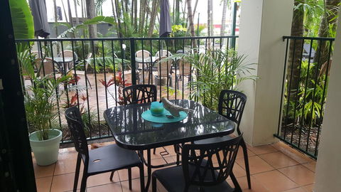 Jackies Holiday Apartment - Accommodation Burleigh 11