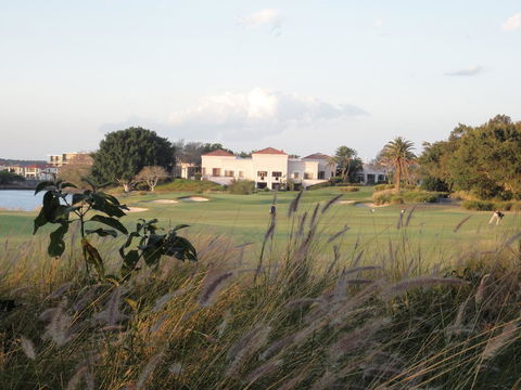 Waterfront Resort Villa With Buggy - Accommodation Burleigh 26
