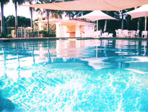 Waterfront Resort Villa With Buggy - Accommodation Burleigh 0