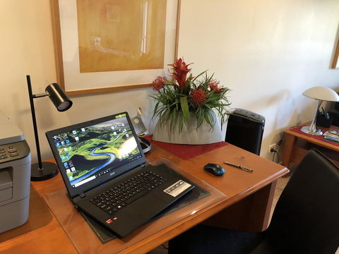 Waterfront Resort Villa With Buggy - Accommodation Burleigh 17