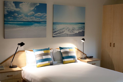 Kondari Hotel - Accommodation Burleigh 34