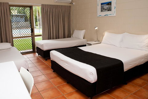 Kondari Hotel - Accommodation Burleigh 19