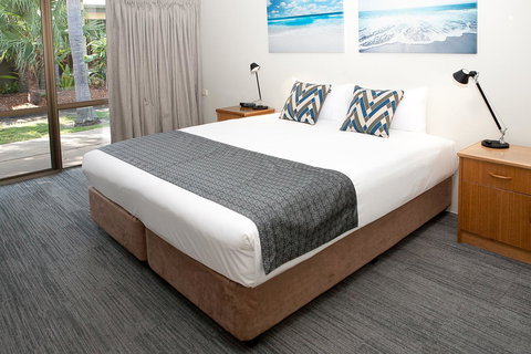 Kondari Hotel - Accommodation Burleigh 25