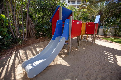 Chateau Beachside Resort - Accommodation Burleigh 13