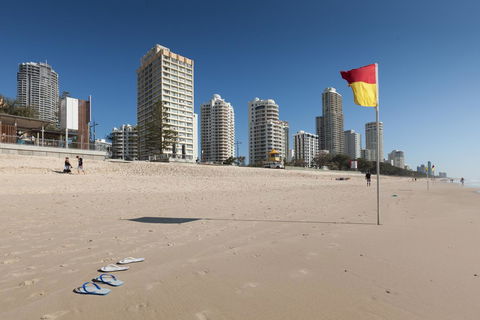 Chateau Beachside Resort - Accommodation Burleigh 4
