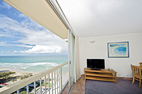 Chateau Beachside Resort - Accommodation Burleigh 25