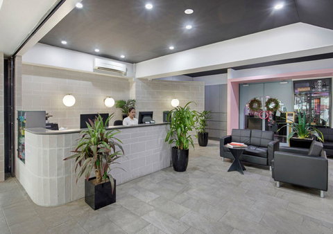 The Metropolitan Spring Hill - Accommodation Burleigh 3