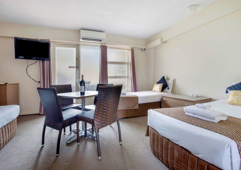 The Metropolitan Spring Hill - Accommodation Burleigh 9