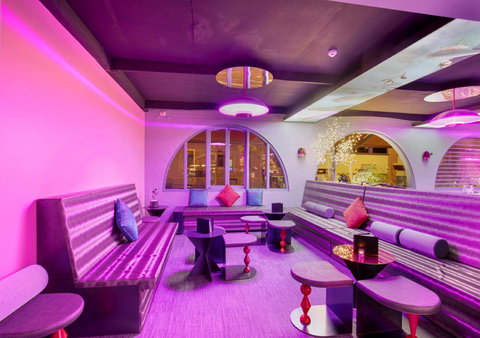 The Metropolitan Spring Hill - Accommodation Burleigh 37