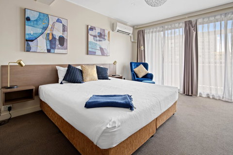 The Metropolitan Spring Hill - Accommodation Burleigh 26