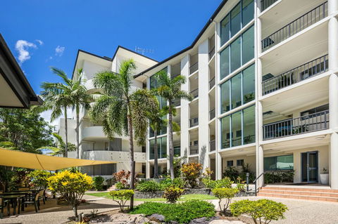 Alexandra On The Pacific - Accommodation Burleigh 18