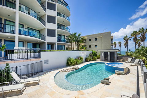 Alexandra On The Pacific - Accommodation Burleigh 14