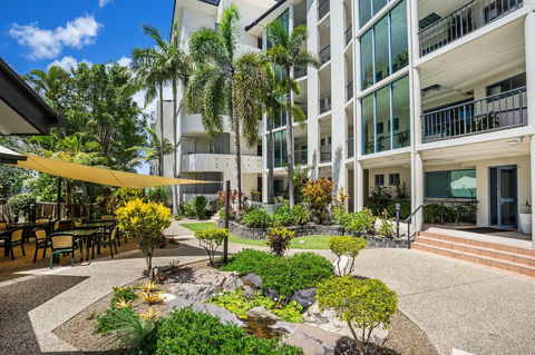 Alexandra On The Pacific - Accommodation Burleigh 17