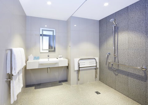 Holiday Inn Express Brisbane Central, An IHG Hotel - Accommodation Burleigh 15
