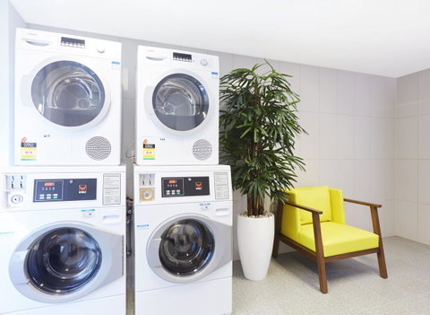 Holiday Inn Express Brisbane Central, An IHG Hotel - Accommodation Burleigh 29