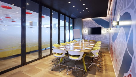 Holiday Inn Express Brisbane Central, An IHG Hotel - Accommodation Burleigh 35