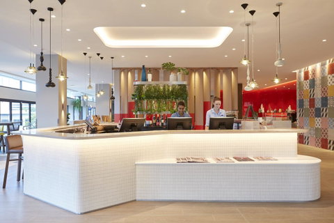 Holiday Inn Express Brisbane Central, An IHG Hotel - Accommodation Burleigh 23