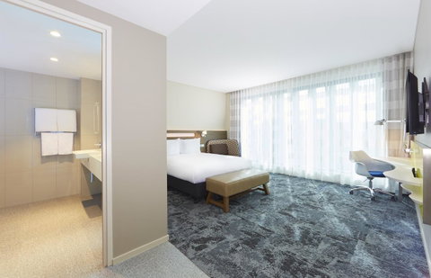 Holiday Inn Express Brisbane Central, An IHG Hotel - Accommodation Burleigh 43