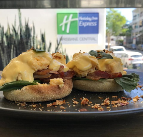 Holiday Inn Express Brisbane Central, An IHG Hotel - Accommodation Burleigh 4