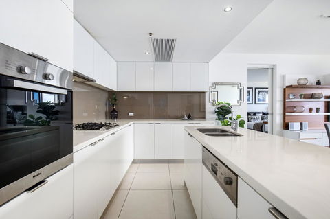 Ultra Broadbeach - Accommodation Burleigh 19