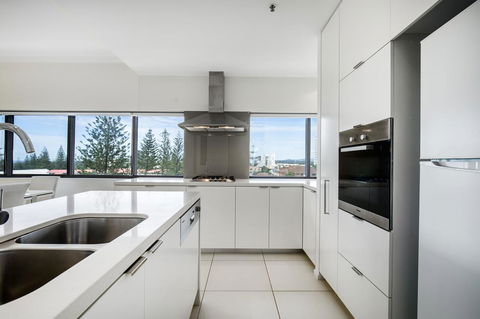 Ultra Broadbeach - Accommodation Burleigh 8