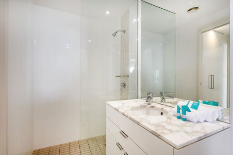 Ultra Broadbeach - Accommodation Burleigh 28