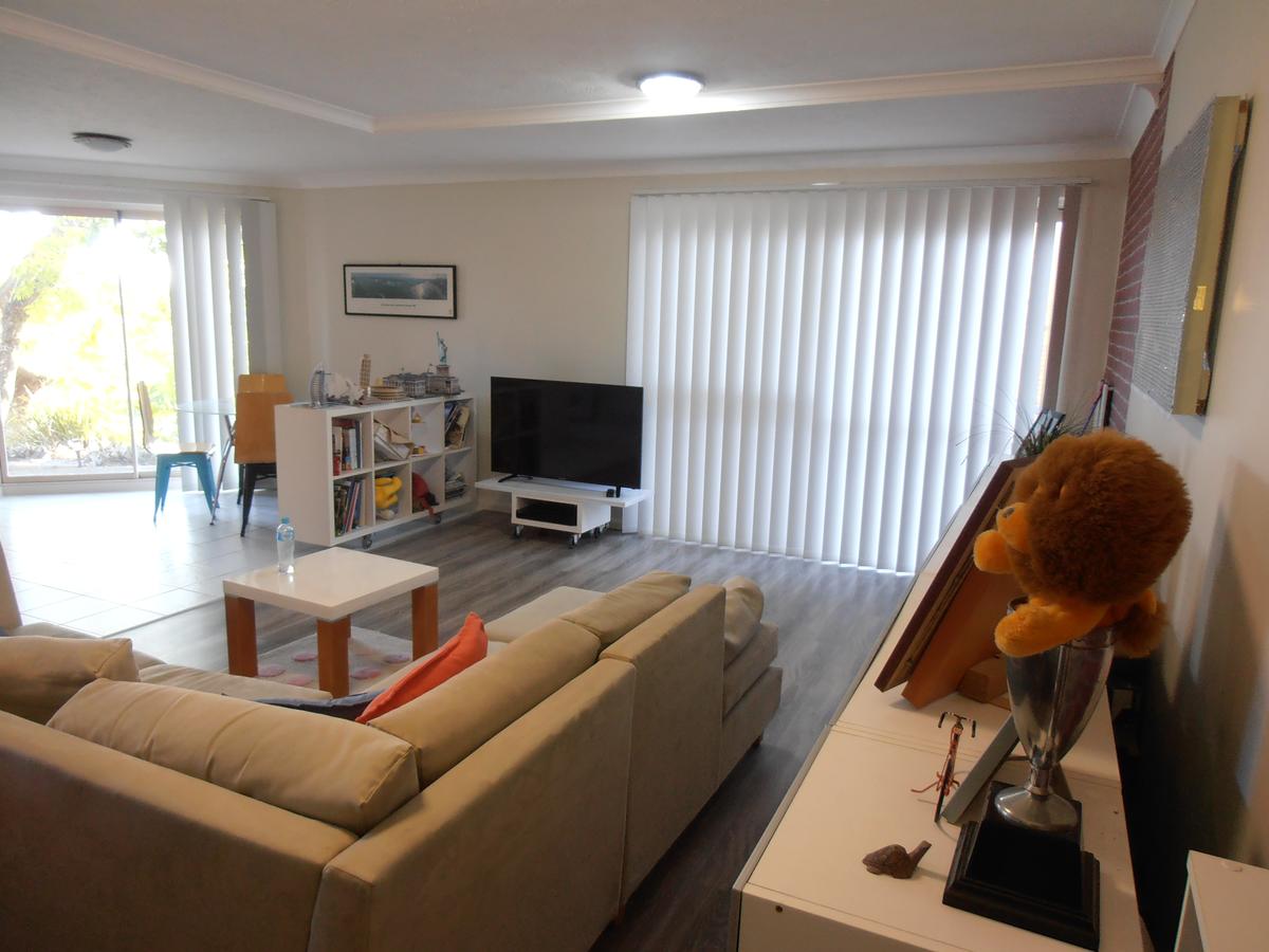 Holland Park QLD Accommodation Burleigh