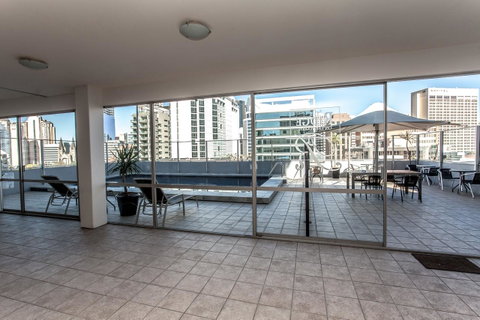 Ridge Apartment Hotel - Accommodation Burleigh 42