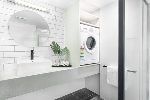 Ridge Apartment Hotel - Accommodation Burleigh 34