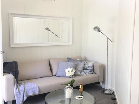 Halcyon On Bardon - Accommodation Burleigh 2
