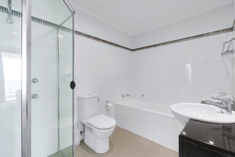Pacific Views Resort - Accommodation Burleigh 19