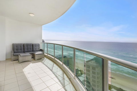 Pacific Views Resort - Accommodation Burleigh 17