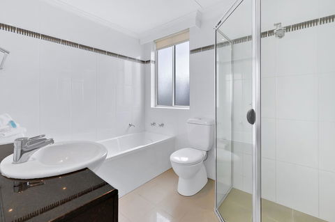 Pacific Views Resort - Accommodation Burleigh 33