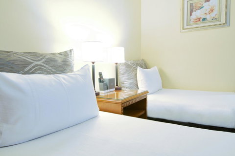 Soho Brisbane - Accommodation Burleigh 26