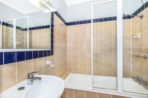 City Palms Brisbane - Accommodation Burleigh 12