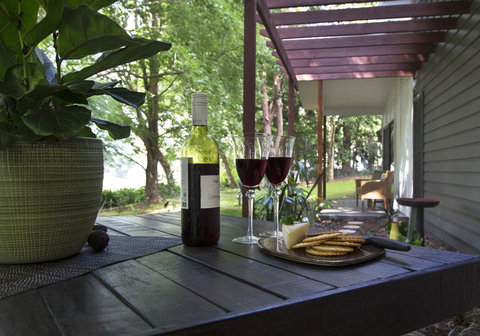 Bower 63 - Accommodation Burleigh 9