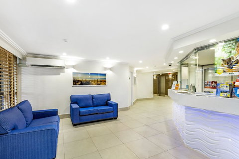 Norfolk Luxury Beachfront Apartments - Accommodation Burleigh 5