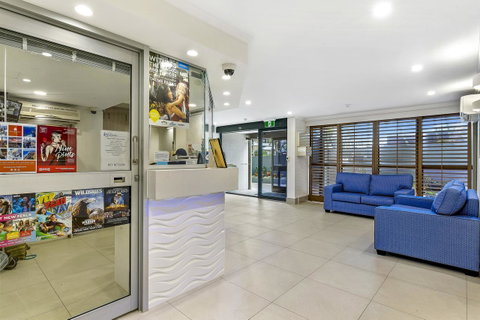 Norfolk Luxury Beachfront Apartments - Accommodation Burleigh 2