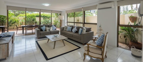 Norfolk Luxury Beachfront Apartments - Accommodation Burleigh 12