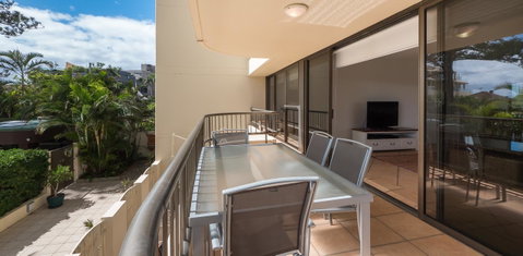 Norfolk Luxury Beachfront Apartments - Accommodation Burleigh 24