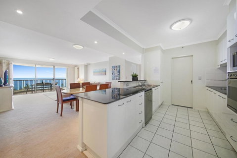 Oscar On Main Beach Resort - Accommodation Burleigh 4