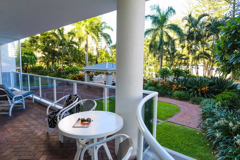 Oscar On Main Beach Resort - Accommodation Burleigh 24