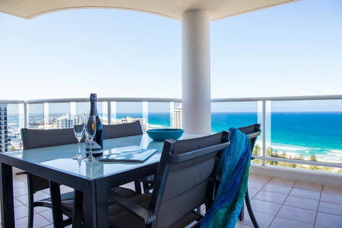Oscar On Main Beach Resort - Accommodation Burleigh 1